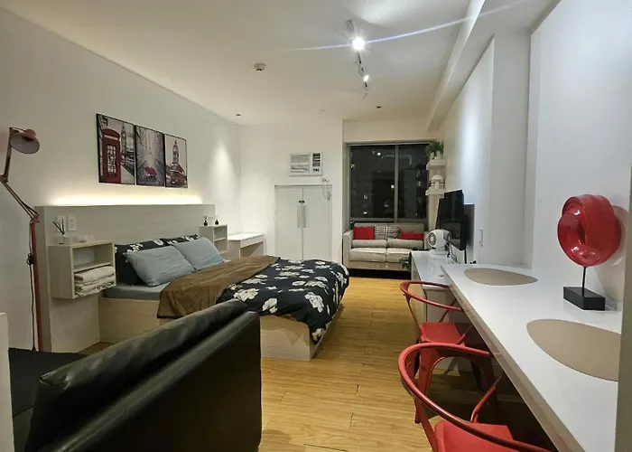 Bright Comfy W/wifi Near Makati/manila/philippines