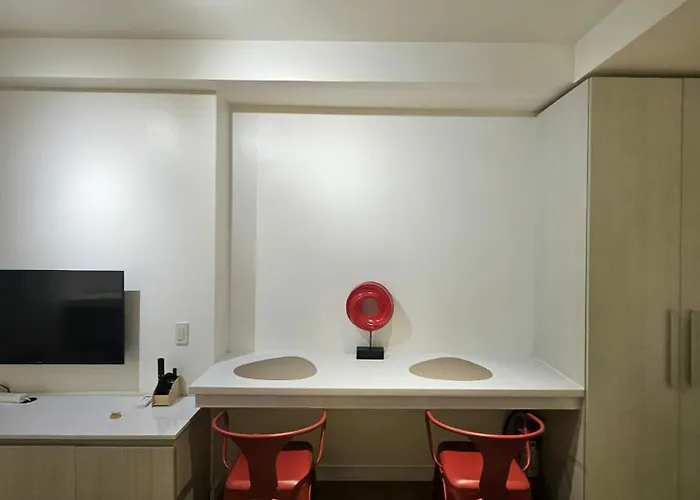 Bright Comfy W/wifi Near Makati/manila/philippines Apartment